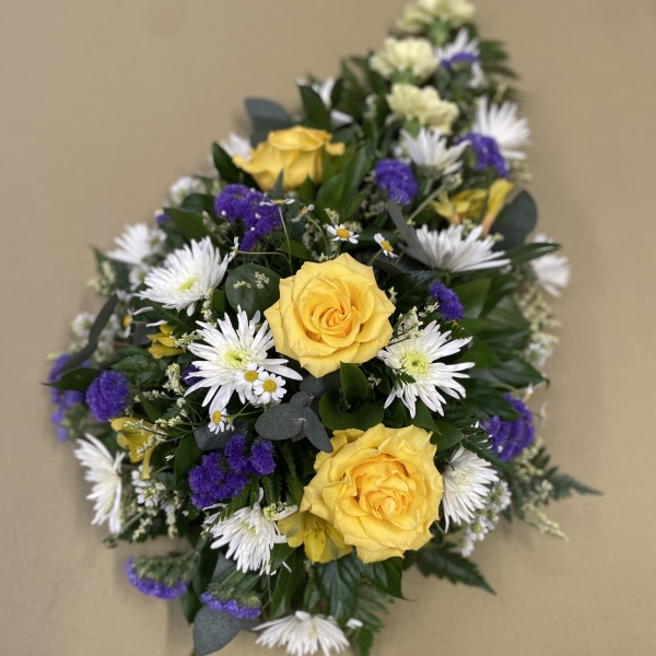 Blue and lemon spray