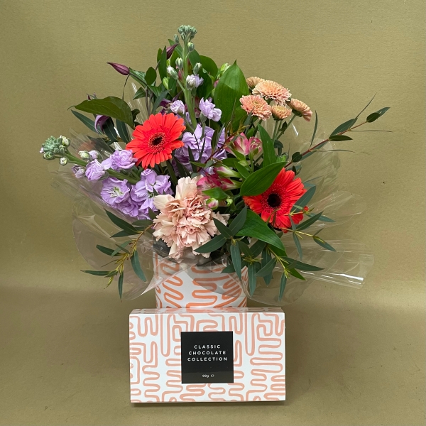 Curley wurley hatbox with Chocolates