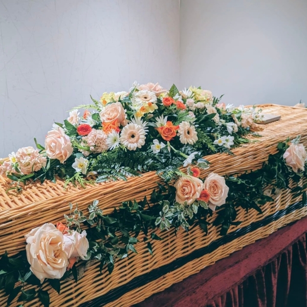 Rose cluster garland