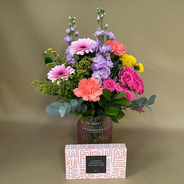 Sunshine in a vase bundle