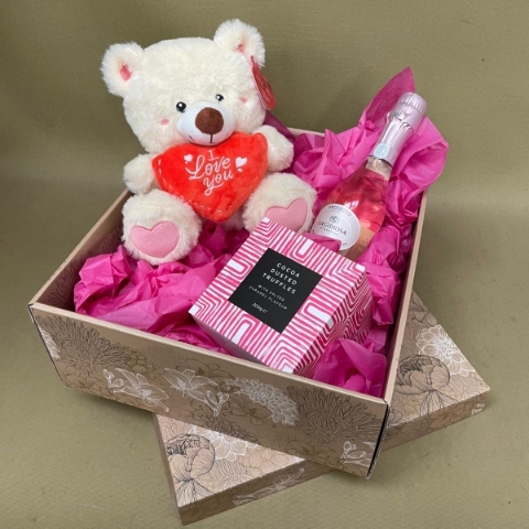 Love & hugs gift box