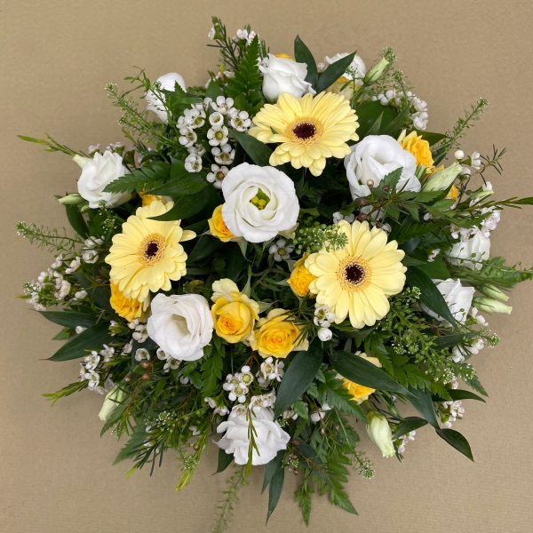 Cream & Yellow Posy